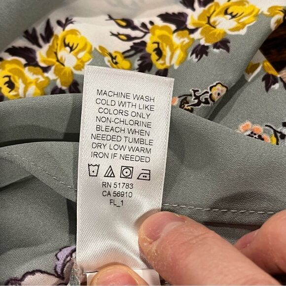 Maurice’s floral long sleeve blouse - Picture 9 of 13